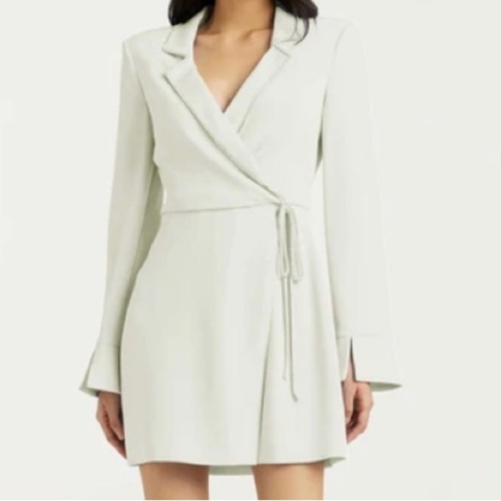 Cinq à Sept Revolve Barette Crystal-Trim Blazer Dress Size 2 NWT - Picture 1 of 11